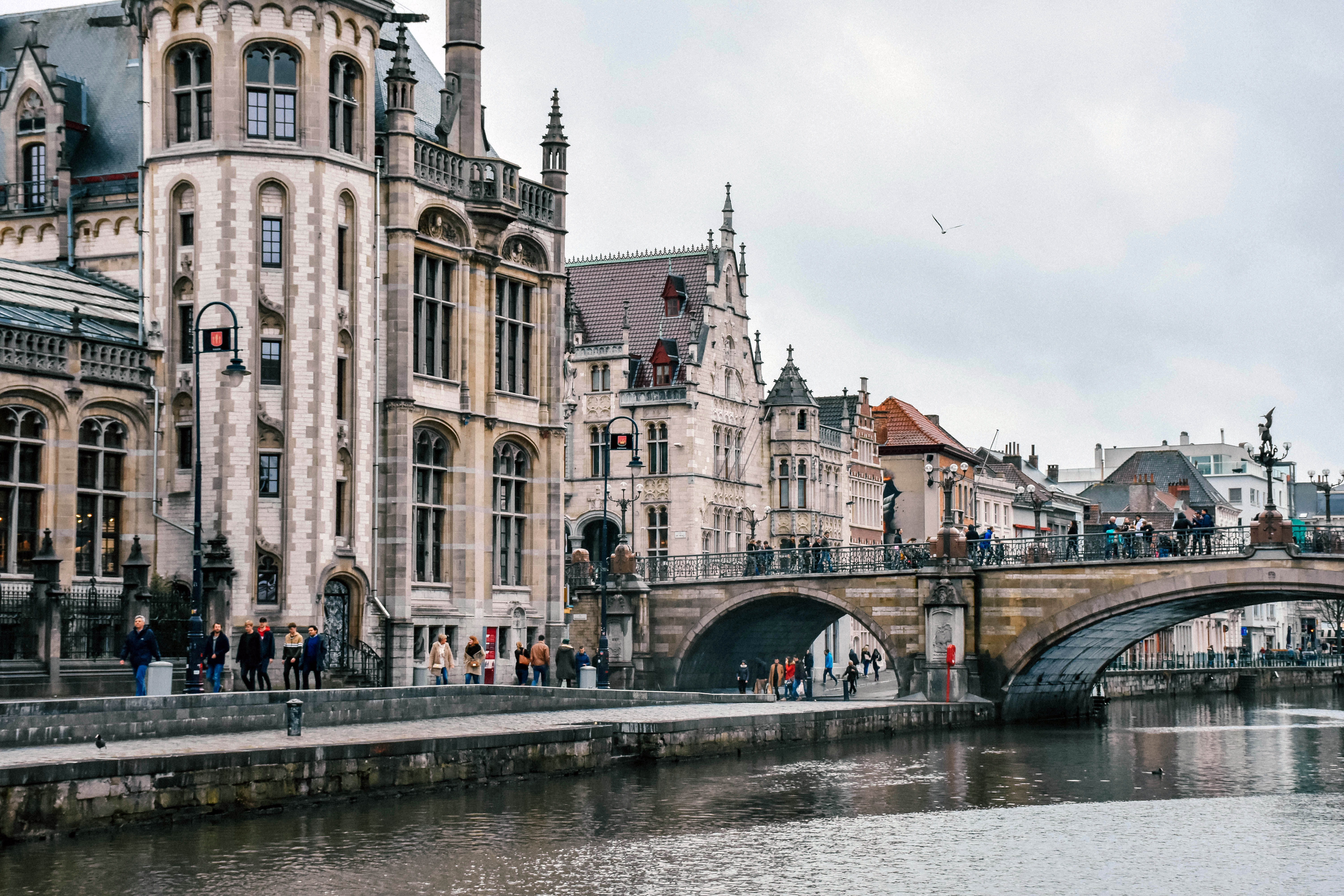 Puente e Iglesia San Miguel