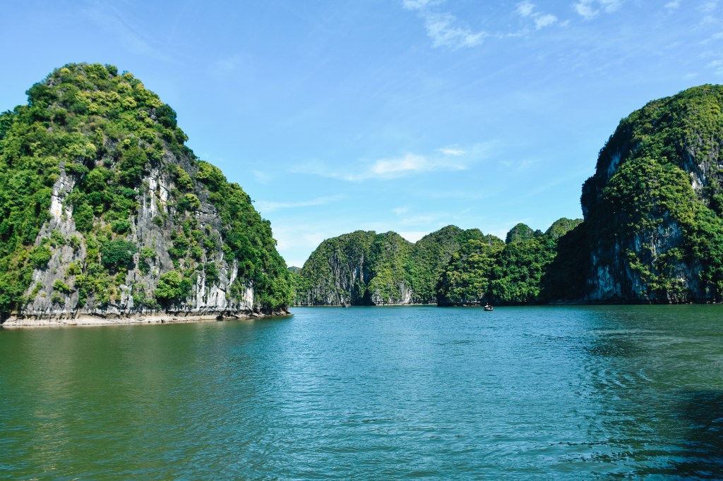 Lan Ha Bay, Vietnam